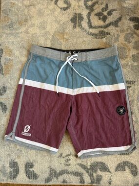 Outrigger Canoe Club VISSLA Two-Tone Teal & Maroon Surf Boardshorts 33